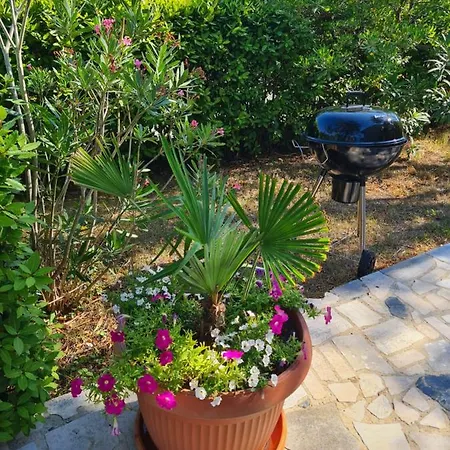 Valja - 55m2 - Sea View - Garden - Grill *