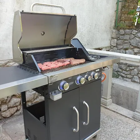 Valja - 55m2 - Sea View - Garden - Grill Apartment Jadranovo