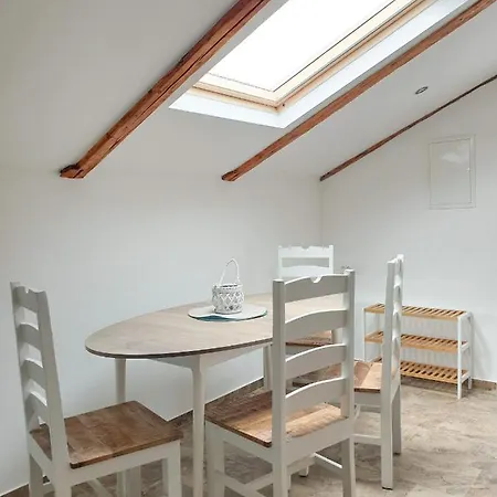 Valja - 55m2 - Sea View - Garden - Grill Apartmán *