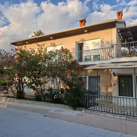 Apartment Valja - 55m2 - Sea View - Garden - Grill *