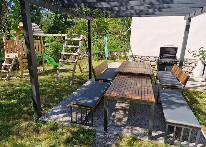 Valja - 55m2 - Sea View - Garden - Grill * Jadranovo